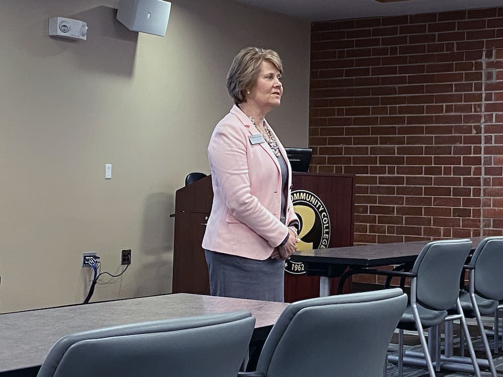 Suzanne Rohrbaugh addresses crowd